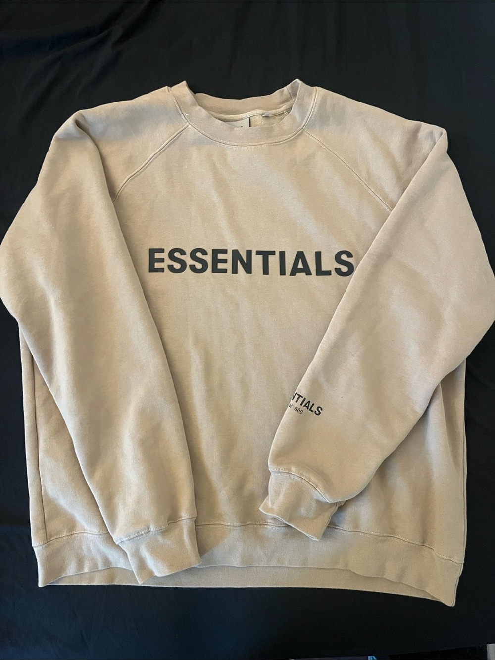 ESSENTIALS MEN,S / SIZE LARGE